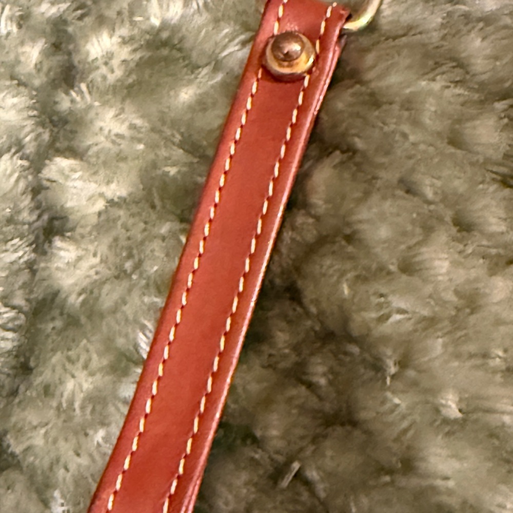 Dooney and Bourke coin purse - Picture 3 of 9